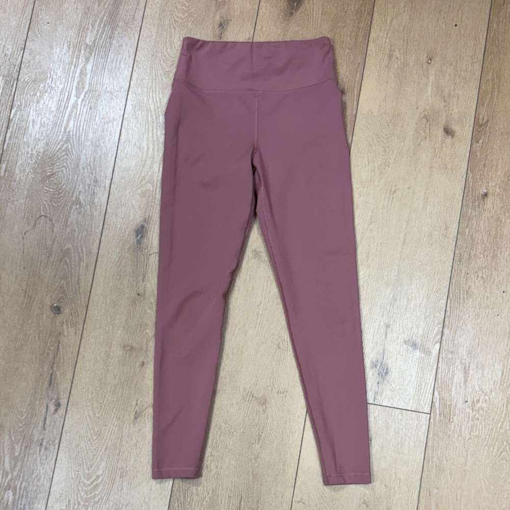 American Eagle Outfitters Dusty Rose The Everything Legging. Size small.